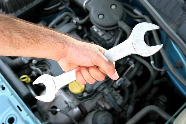 Quick and Affordable Oil Change for Better Engine Performance