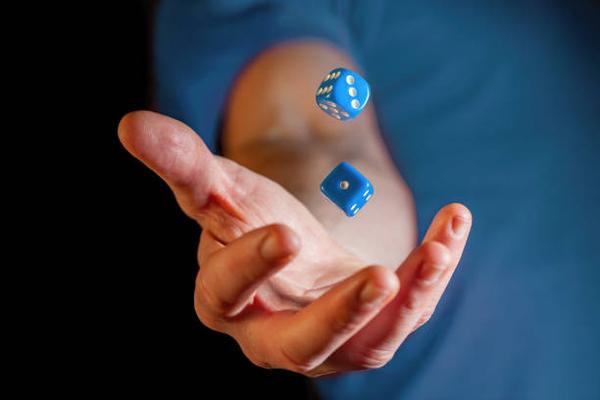 Examining the Casino Lobby at a Singapore online casino