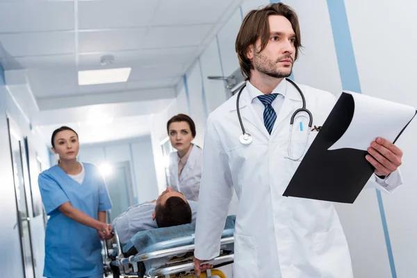 Important factors to consider when choosing long distance medical transport